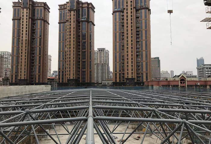 哈密螺栓球网架结构